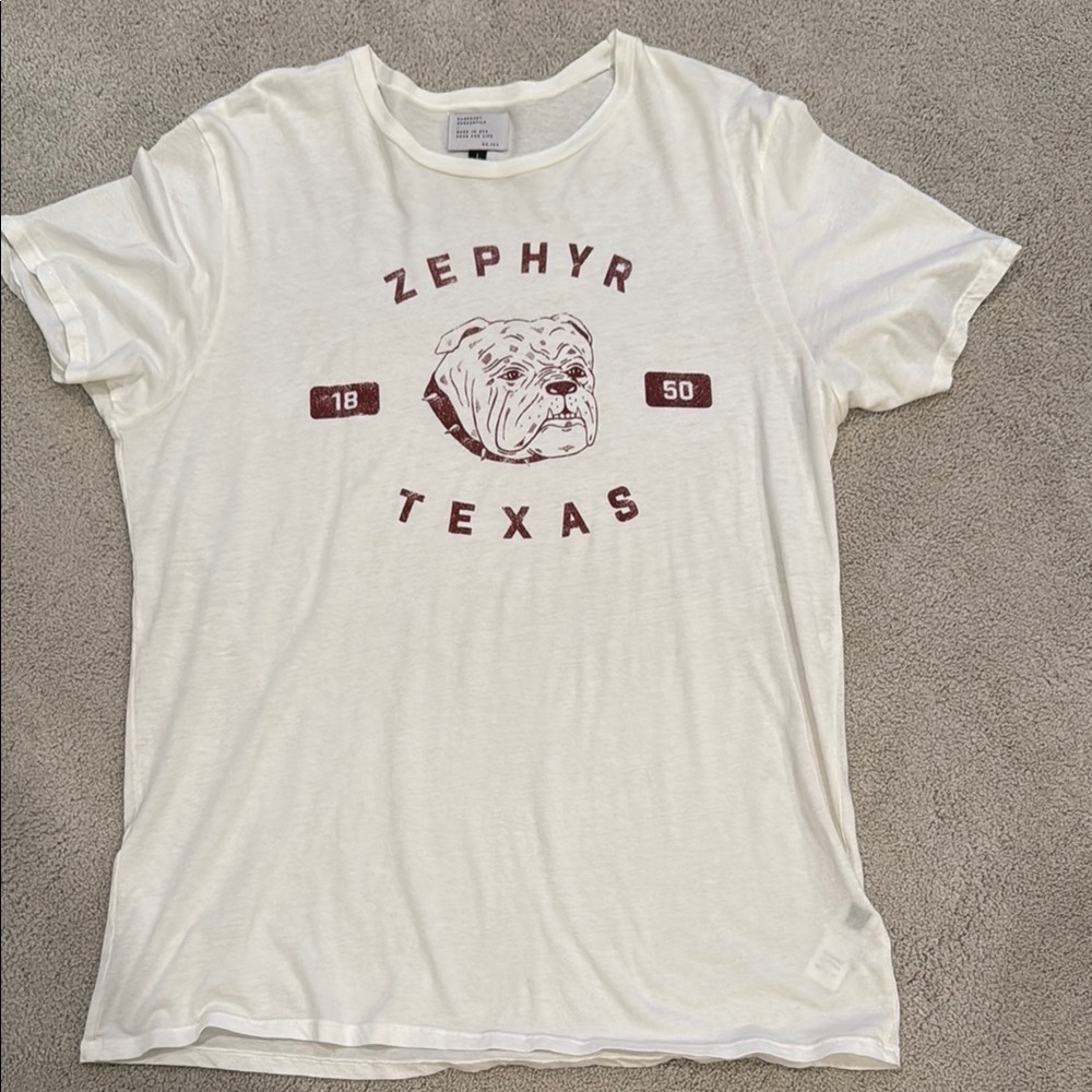 Zephyr Cream Bulldog Graphic Tee